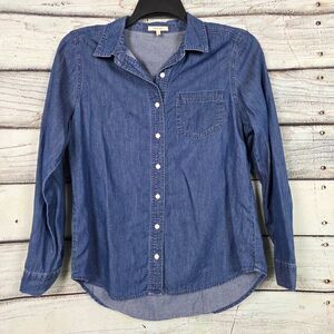 Maurices Chambray Denim Button Shirt Women’s M